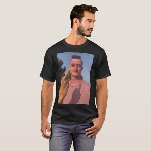 Daniel Larson Angry Classic T - Shirt Essential T- (Vorne ganz)