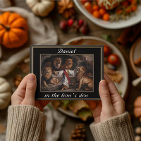 Daniel stehend in den Löwen und der schwarzen Post