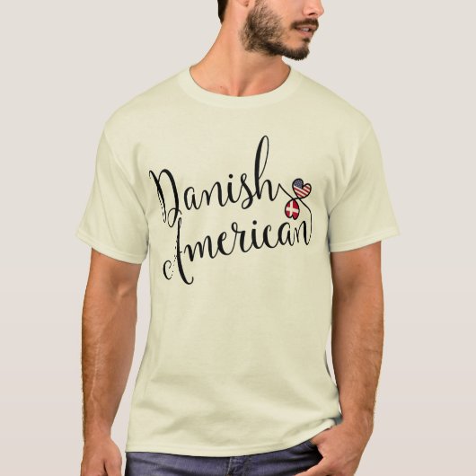 Dänisch American Entwinted Hearts Tee Shirt (Vorderseite)