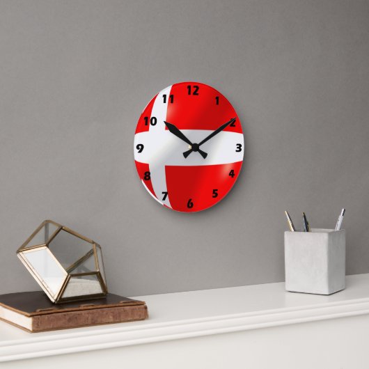 Dänische Flagge Design Runde Wanduhr (Büro)