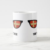 Dänische Shades-Tasse Jumbo-Tasse (Vorderseite)