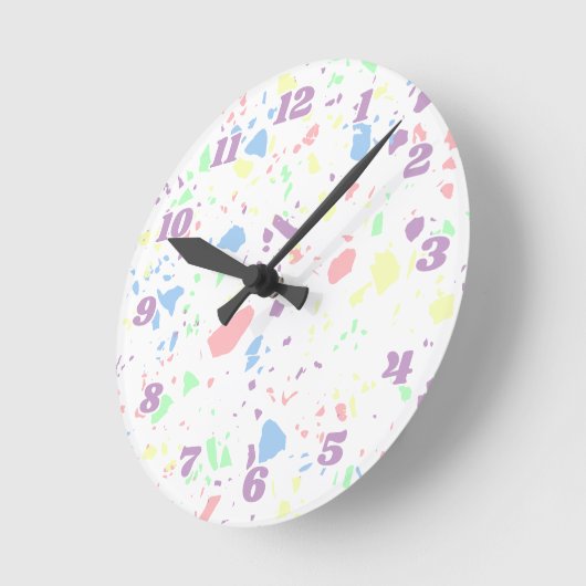 Danish Pastel Rainbow White Terrazzo Numbered Runde Wanduhr (Winkel)