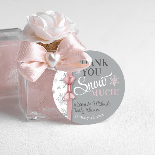 Dank SNOW Much Baby Girl Pink Snowflake Dusche Runder Aufkleber