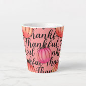 Dankbar an Pink Pumpkins Milchtasse (Vorderseite)