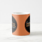Dankbar, gesegnet Cheetah Print Typografy Kaffeetasse (Mittel)