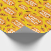 Dankbar und gesegnet Fall Orange Blätter Dunkelgel Geschenkpapier (Ecke)