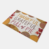 Dankbar voll von Pie Happy Thanksgiving Fußmatte (Schrägansicht)