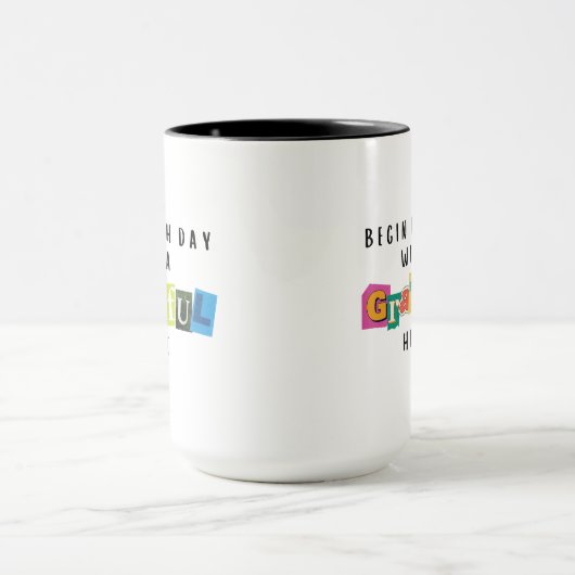 Dankbare Herz Scrapbook Typografie Inspiration Tasse (Zentrum)