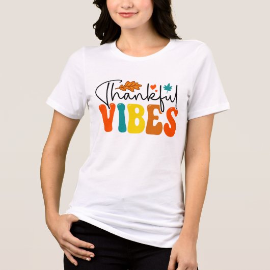 Dankbare Vibes Herbst Herbst Erntedank Tri-Blend Shirt (Vorderseite)
