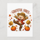 Dankbare Vibes Vogelscheuche Herbst Postkarte (Vorderseite)