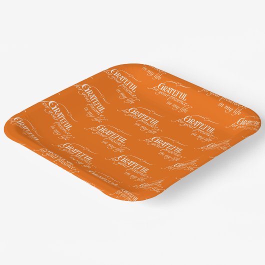 Dankbarer Erntedank Autumn Typografy Pattern Pappteller (Gewinkelt)