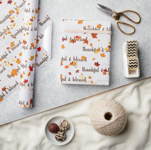 Dankbarer & Gesegneter Text mit Herbstlaub Geschenkpapier (Kunsthandwerk)