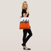 Dankbarer Orange Schwarz-weißer Farbblock Tasche (Am Model)