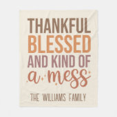 Dankbarer und gesegneter Text Gemütlicher Herbst H Fleecedecke (Vorderseite)