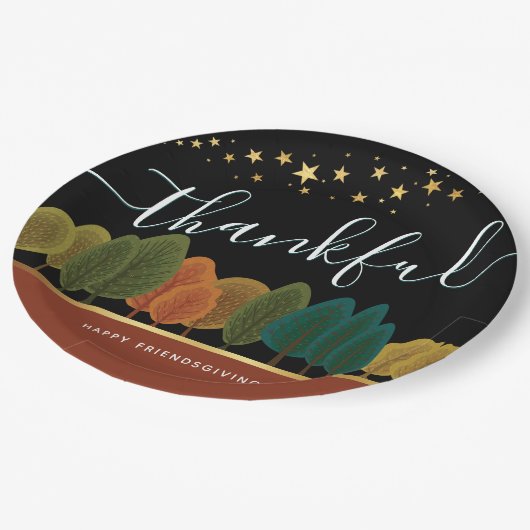 Dankbares glückliches Friendsgiving Paper Plate mi Pappteller (Schrägansicht)