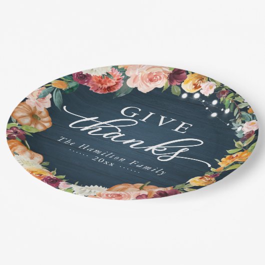 Danke an die rustikale Erntedank Dinner Pappteller (Schrägansicht)