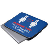 Danke, dass Sie soziale Distanzierung praktiziert  Laptopschutzhülle (Vorne Knopf)