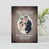 Danke lila rustikale hölzerne Hochzeits-Foto-Karte (Stehend Vorderseite)