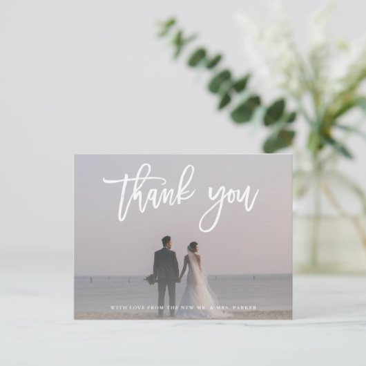 Danke | Moderne Schrift mit Hochzeitsskript-Foto Postkarte (Stehend Vorderseite)