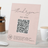 Danke-Schrift-Herz-Scan-Mich-QR-Code-Logo-Rosa Sockelschild (In Situ)