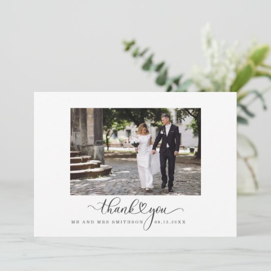 'Danke' Script Wedding Foto Dankeskarte (Stehend Vorderseite)