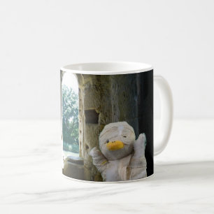 Danny Duck die Mumie besucht einen Burg Becher Kaffeetasse
