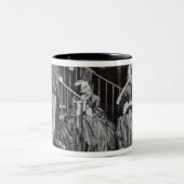 Dante, Christina, Frances und William Rossetti Zweifarbige Tasse (Mittel)