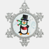 Dapper Caroling Pinguin Schneeflocken Zinn-Ornament (Vorderseite)