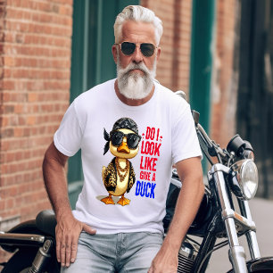 Dapper Duck Donning Shades und Bandana T-Shirt
