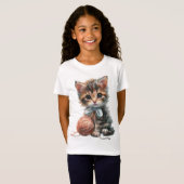 Dapper & Sweet Kitten mit einem charmanten Neck Bo T-Shirt (Vorne ganz)