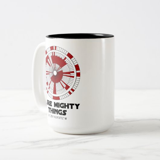 Dare Mighty Things Perseverance Mars Rover Landing Zweifarbige Tasse (Vorderseite Links)