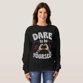 Dare To Be Yourself  Cute LGBTQ Ally Gay Pride Sweatshirt (Vorne ganz)