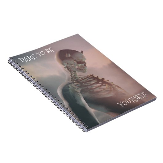 Dare To Be Yourself. Skeleton with horns Notizblock (Rechte Seite)