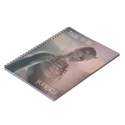 Dare To Be Yourself. Skeleton with horns Notizblock (Linke Seite)