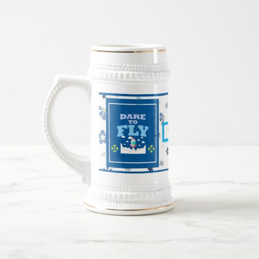 Dare to Fly Mug – Blue Floral Inspirational Patter Bierglas (Links)