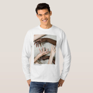Dargestelltes langes Hülsen-T-Shirt T-Shirt