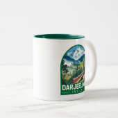 Darjeeling India Travel Art Emblem Zweifarbige Tasse (VorderseiteRechts)