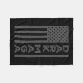 Dark 2024 Ich bin nicht nur dunkel Fleecedecke (Vorderseite (Horizontal))