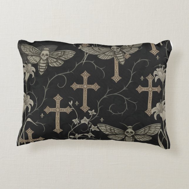 Dark Academia Moth & Cross Pillow – Vintage Gothic Dekokissen (Rückseite)