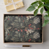 Dark and Moody Christmas Berries and Foliage Seidenpapier (Geschenk)