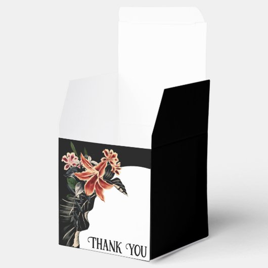 Dark and Moody - Customizable Goth Wedding Geschenkschachtel (Geöffnet)