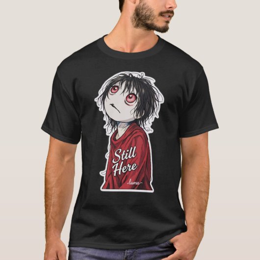 Dark Anime  "Still Here" Aesthetic Gothic Illustra T-Shirt (Vorderseite)