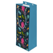 Dark Background under Sea Marine Life Cartoon Geschenktüte Für Weinflaschen (Rückseite Schrägansicht)
