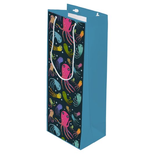 Dark Background under Sea Marine Life Cartoon Geschenktüte Für Weinflaschen (Vorderseite Schrägansicht)