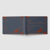 Dark Blue Autumn Pumpkins & Blätter Gästebuch (Voll)