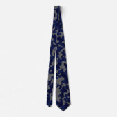 Dark Blue Camouflage in Grau und Deep Blue Krawatte (Rückseite)