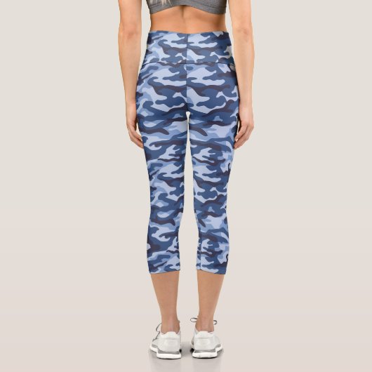 Dark Blue Camouflage Pattern Capri Leggings (Rückseite)