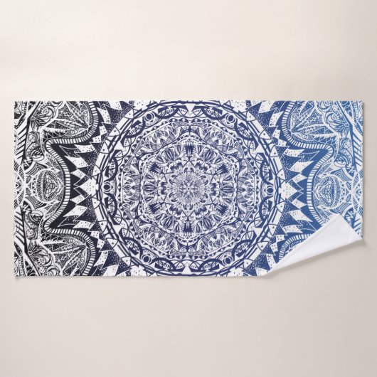 Dark Blue Gradient Mandala Pattern Badehandtuch (Badehandtuch)