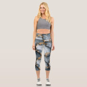 Dark Blue Marble Texture with Liquid Gold Veins Capri Leggings (Vorderseite)