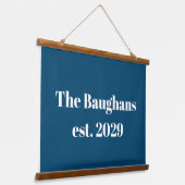 Dark Blue Nautical Family Tapestry Wandteppich Mit Holzrahmen (Gewinkelt)